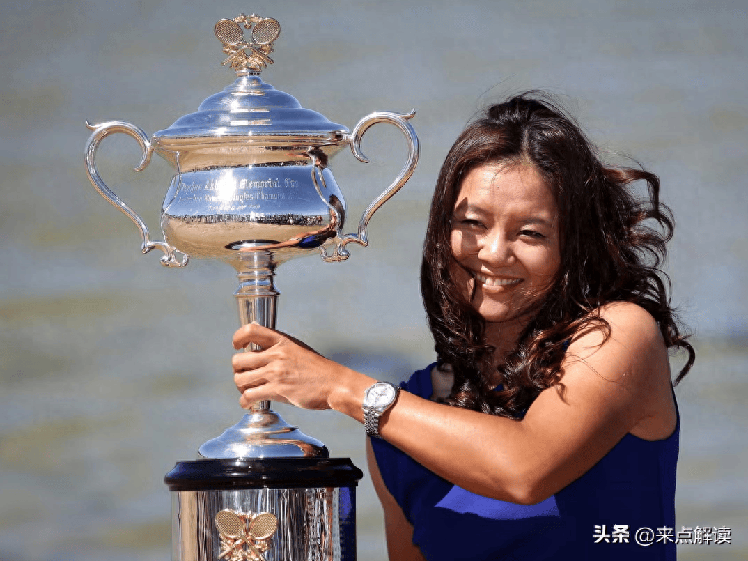 杯赛巅峰对决！李娜能否带领球队终止连败？