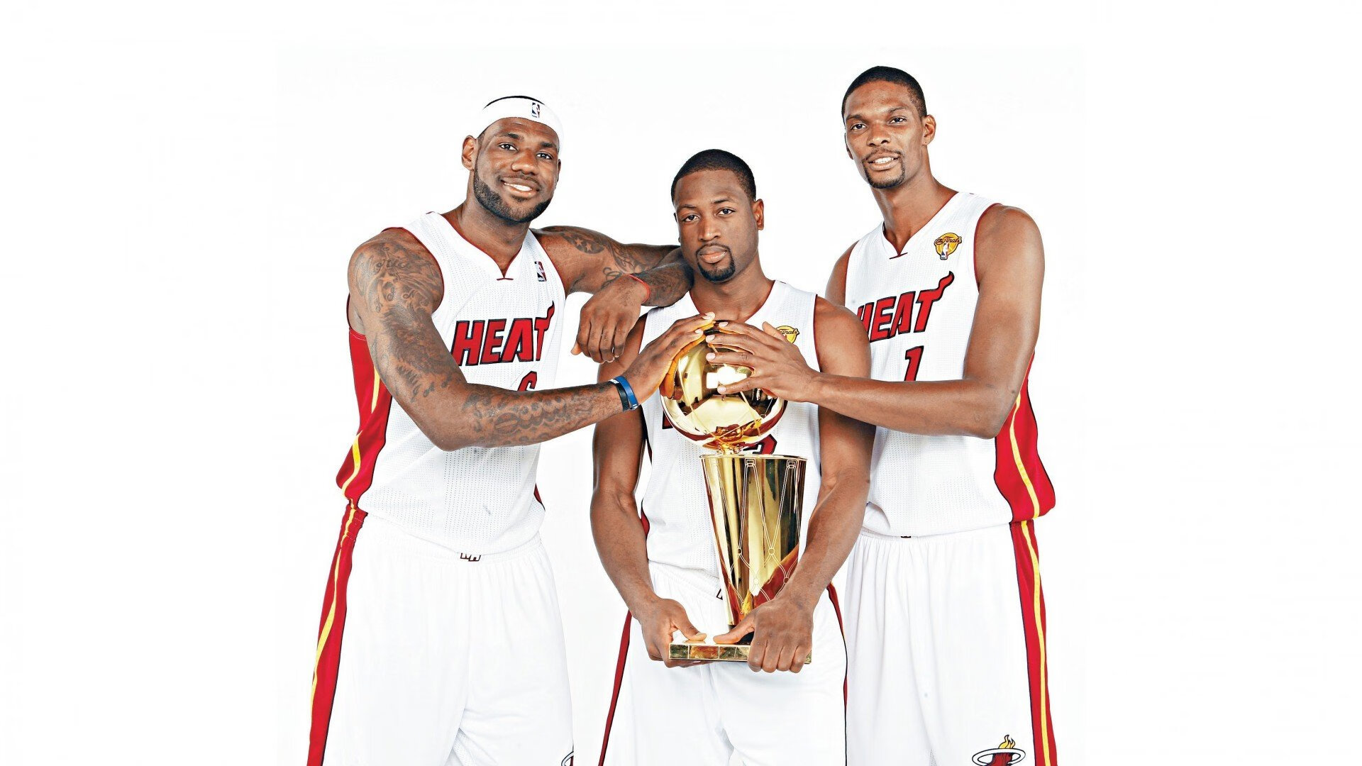 武磊复出首秀出彩，拜仁慕尼黑主场绝杀马德里竞技，豪取11连胜(武磊踢德甲)